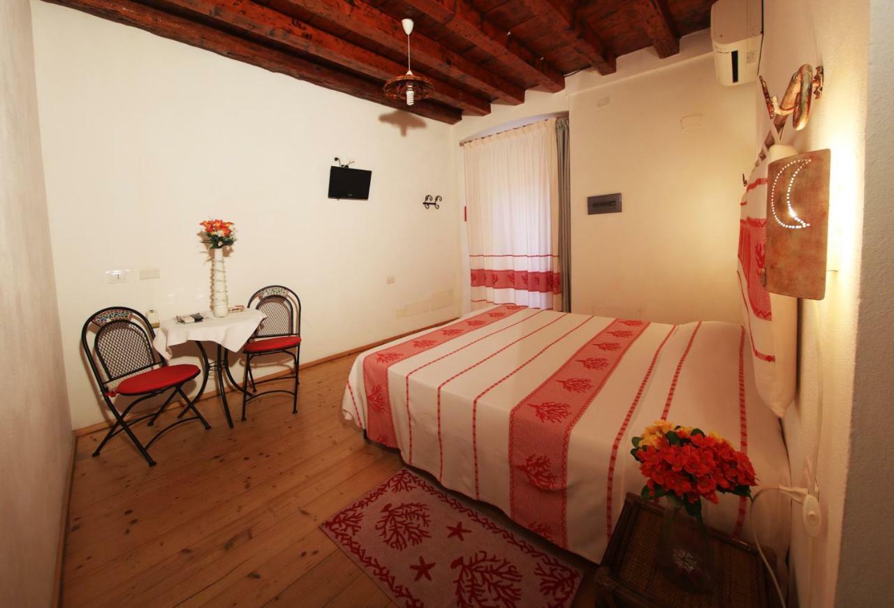 Note Sulla Piazza Bed and Breakfast Κάλιαρι Εξωτερικό φωτογραφία